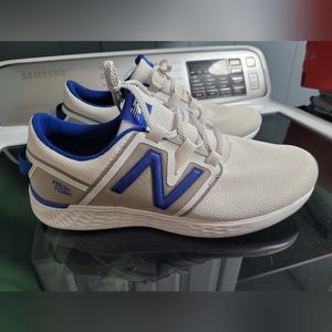 Mens size 13 New Balance sneakers